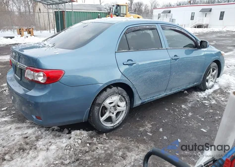 2013 Toyota Corolla L z USA, uszkodzony, nr VIN 5YFBU4EE4DP086952